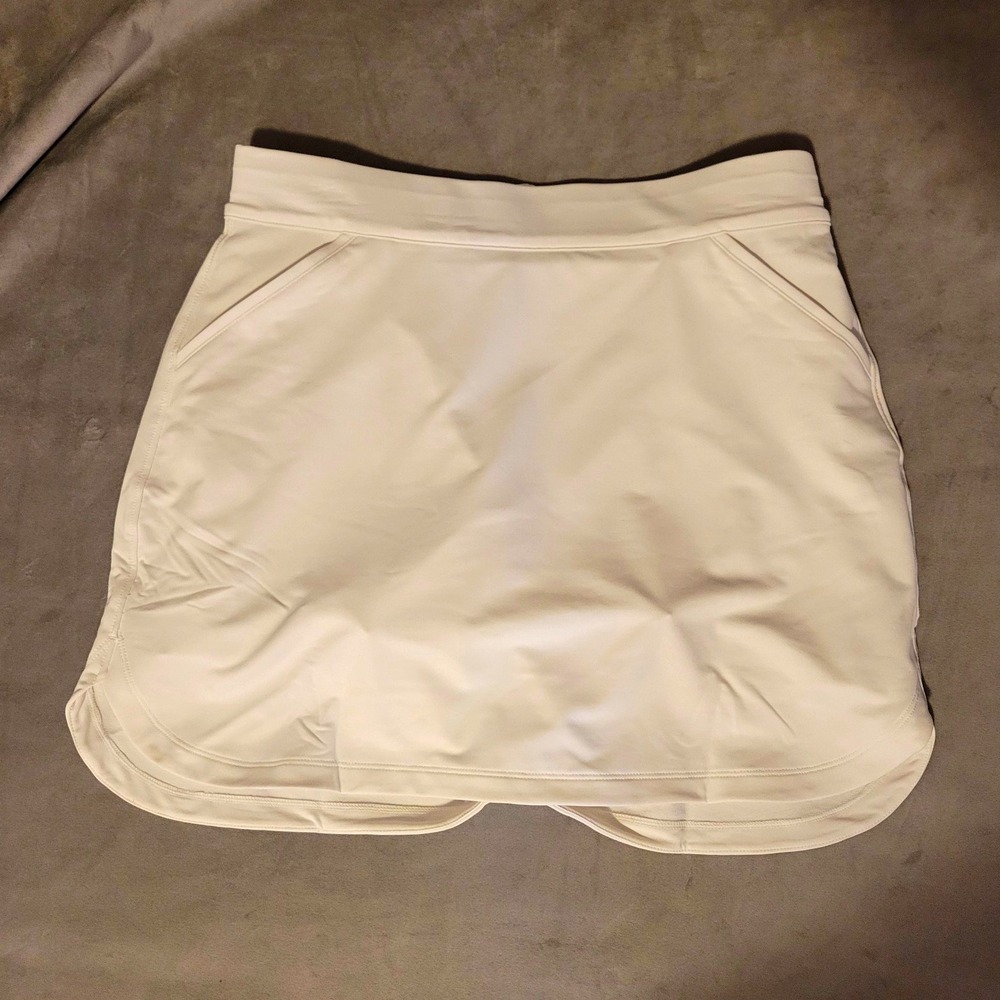 Peter Millar Women's White Golf Skort L UPF 50+ Pull On Stretch Pockets NWT